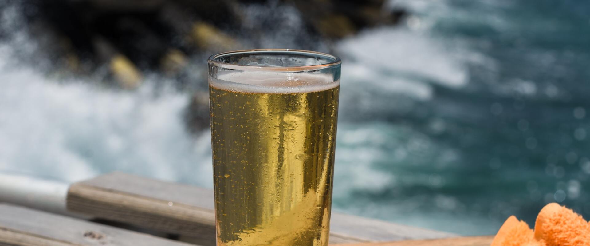 Coastal Pubs in Britain: A Journey through History and Seafaring Traditions