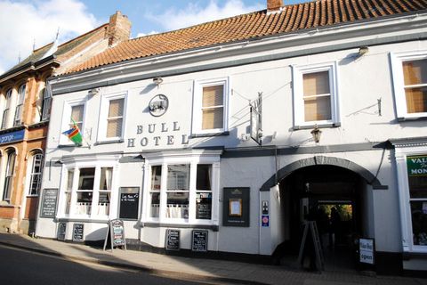 Bull Hotel