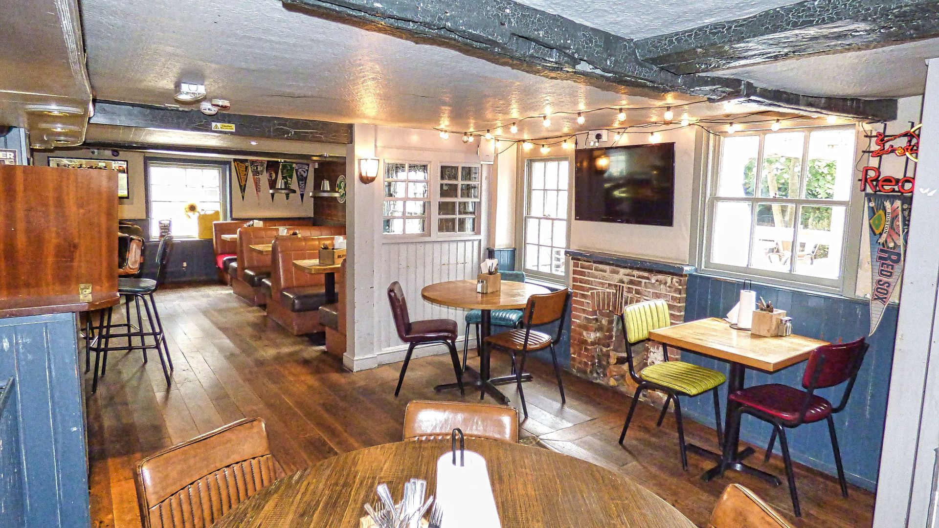 Blues Smokehouse