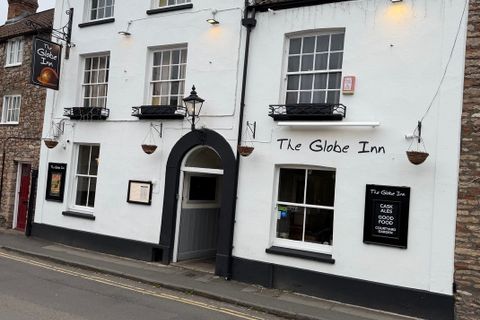 Globe Inn