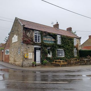 Grapes Inn