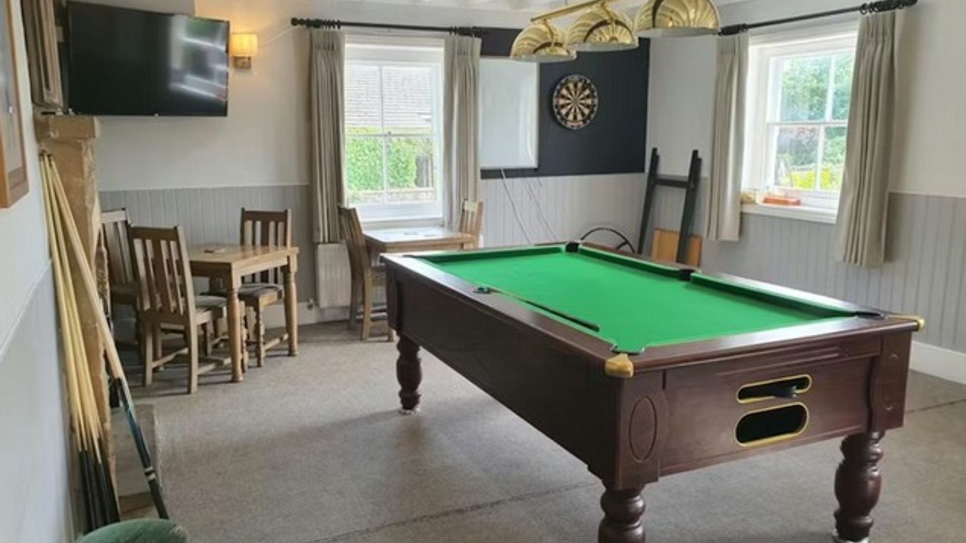 Holly Hill Inn