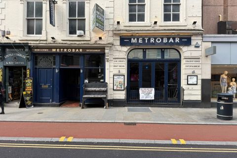 Metro Bar