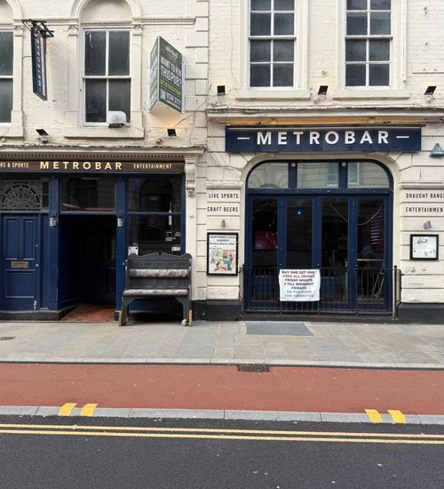 Metro Bar