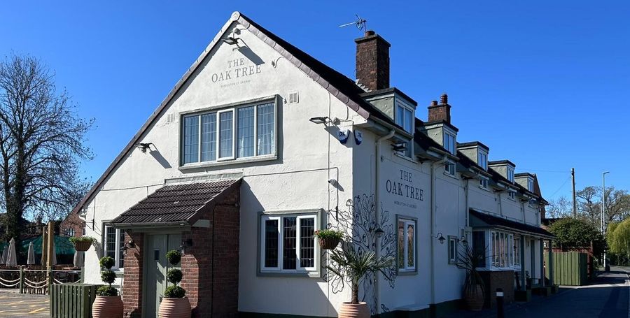 Oak Tree Inn