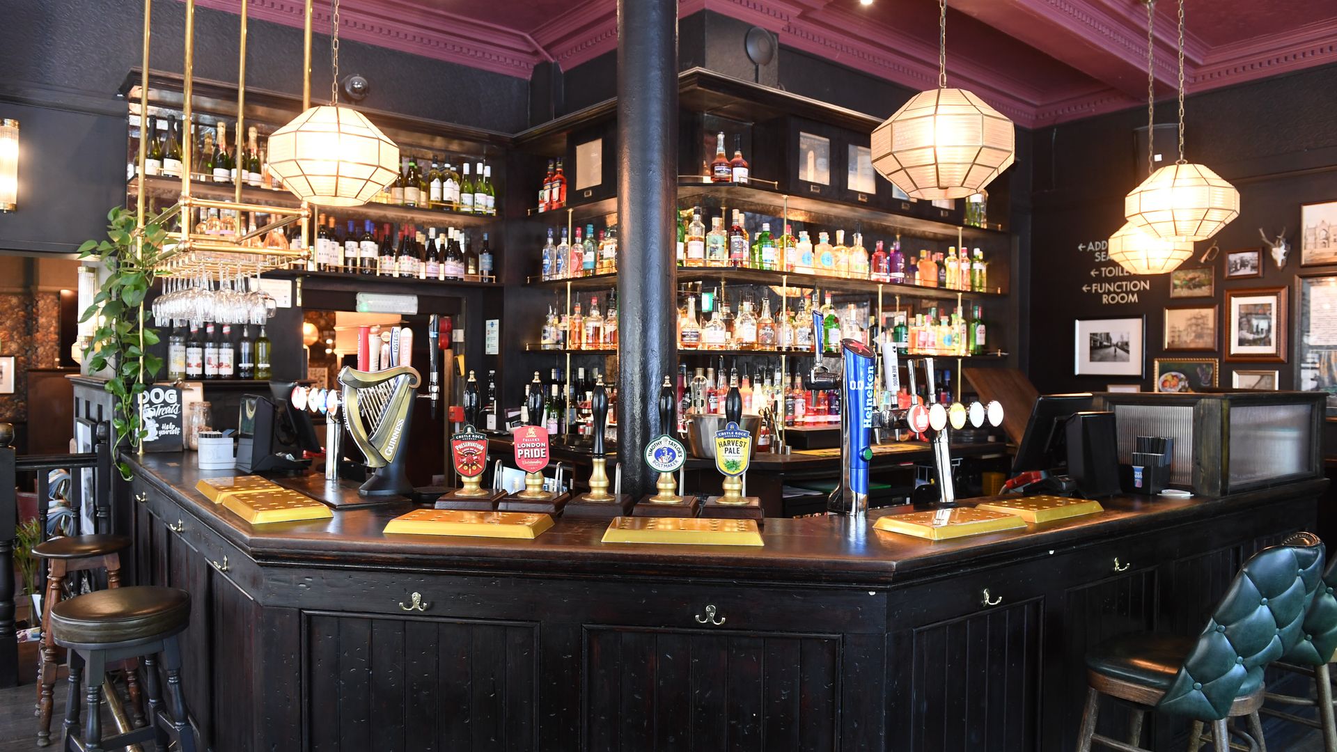 Cross Keys