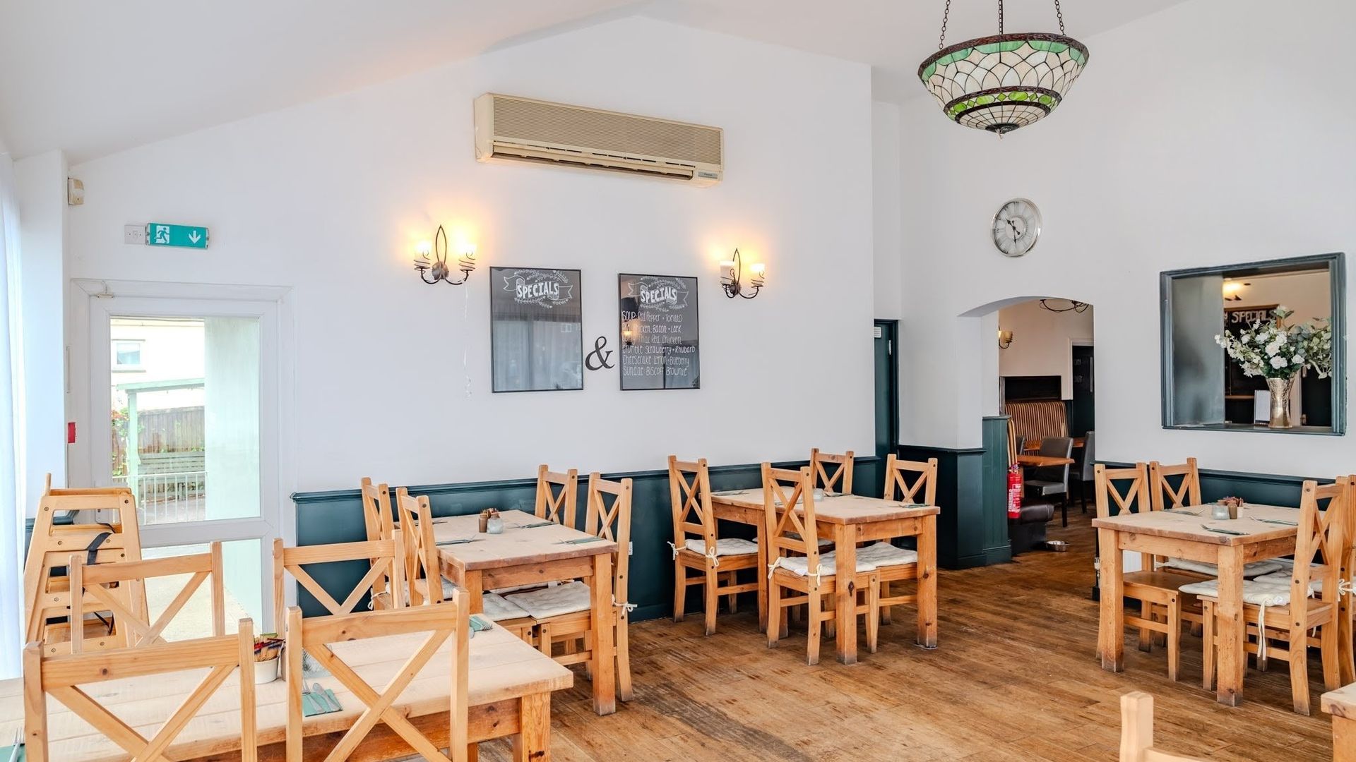 Elburton Hotel