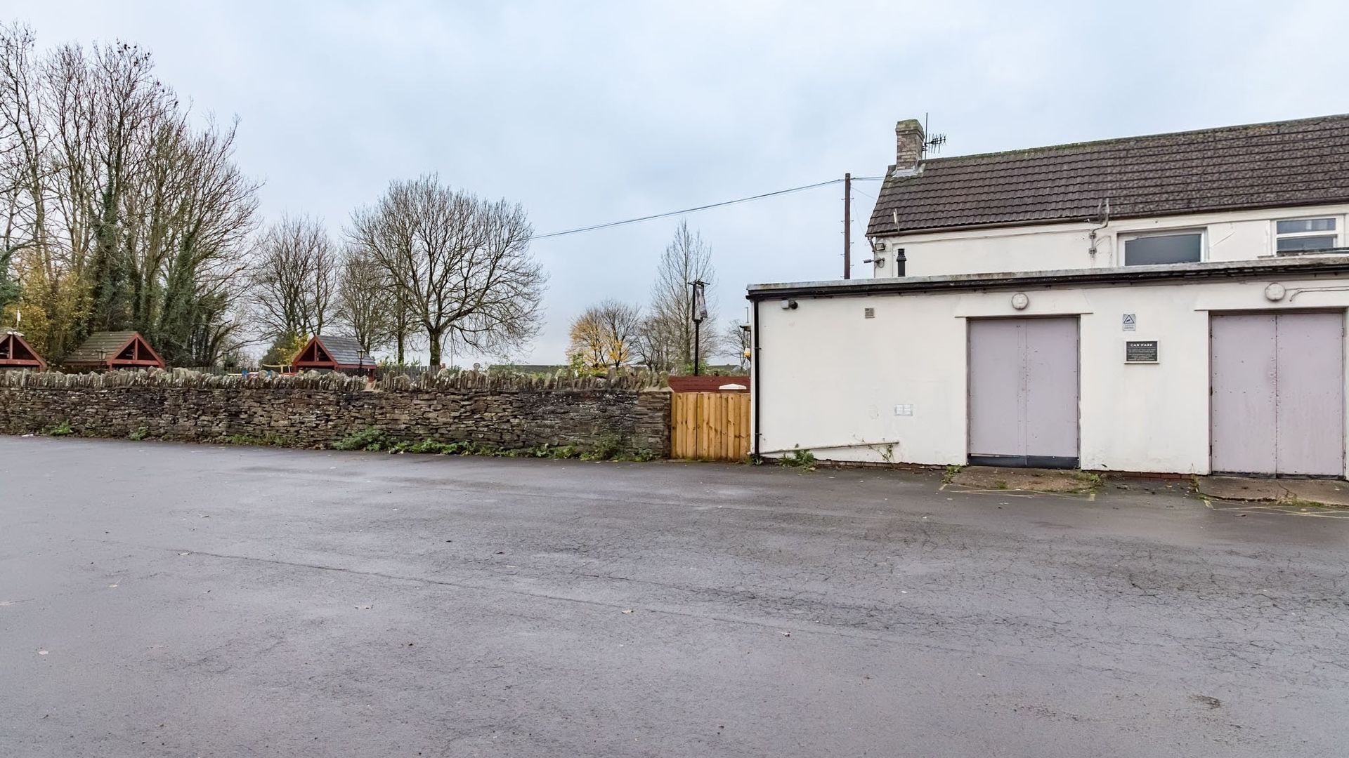 Cross Inn