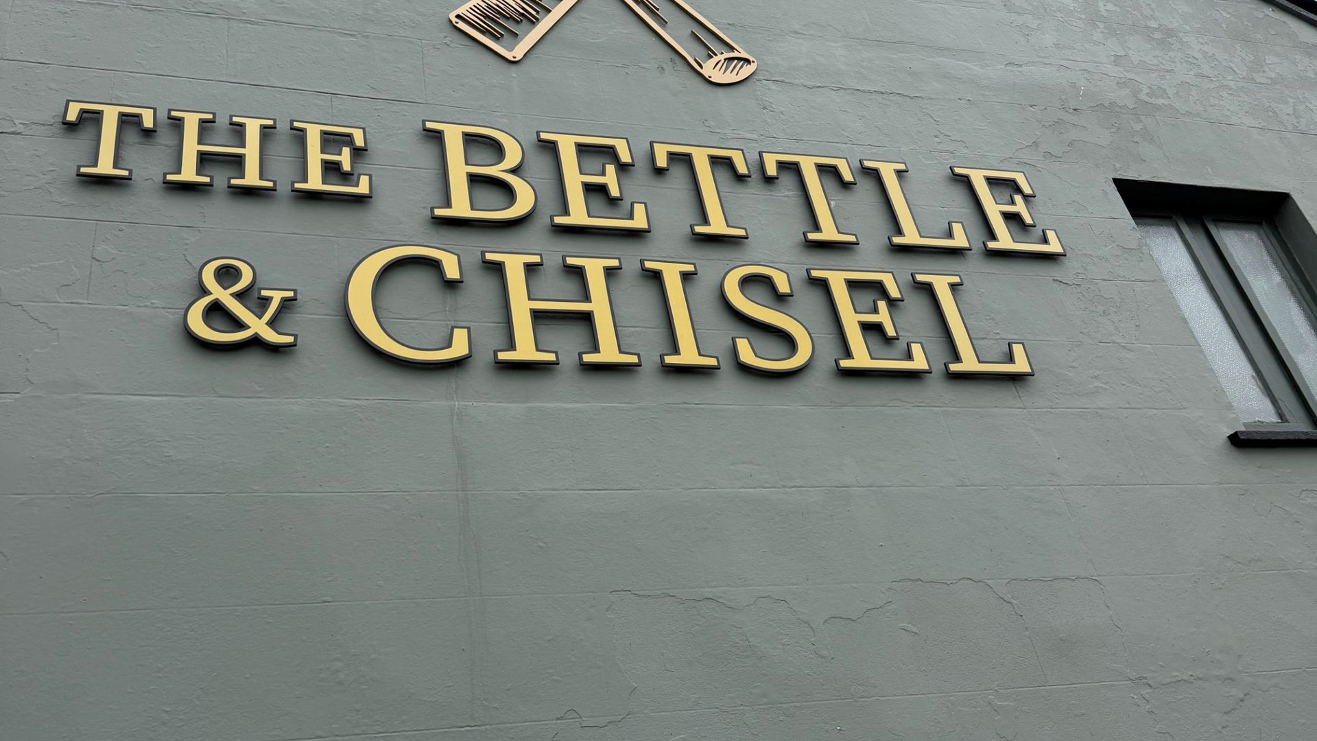 Bettle & Chisel