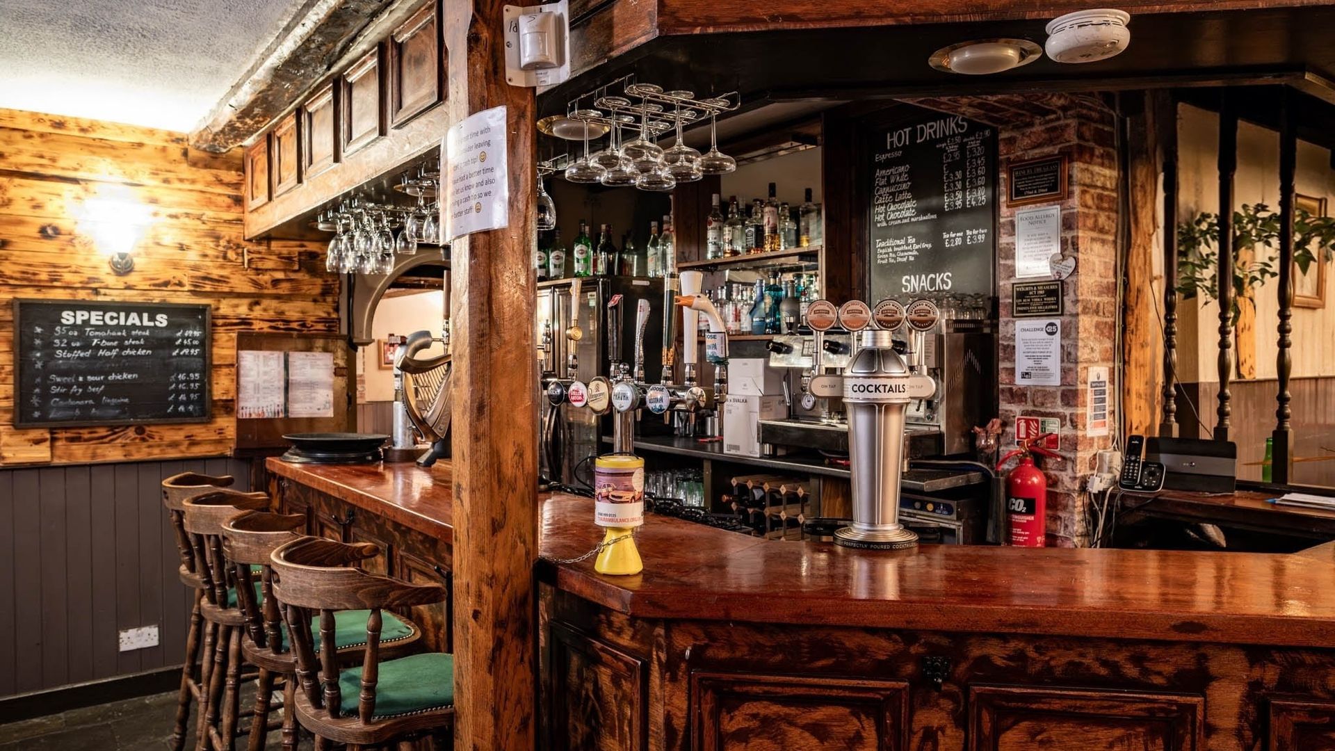 Coach & Horses