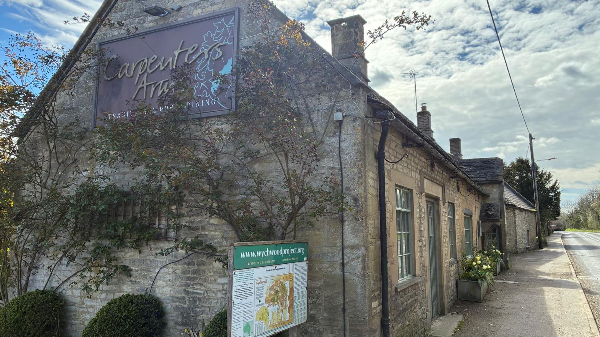 Carpenters Arms