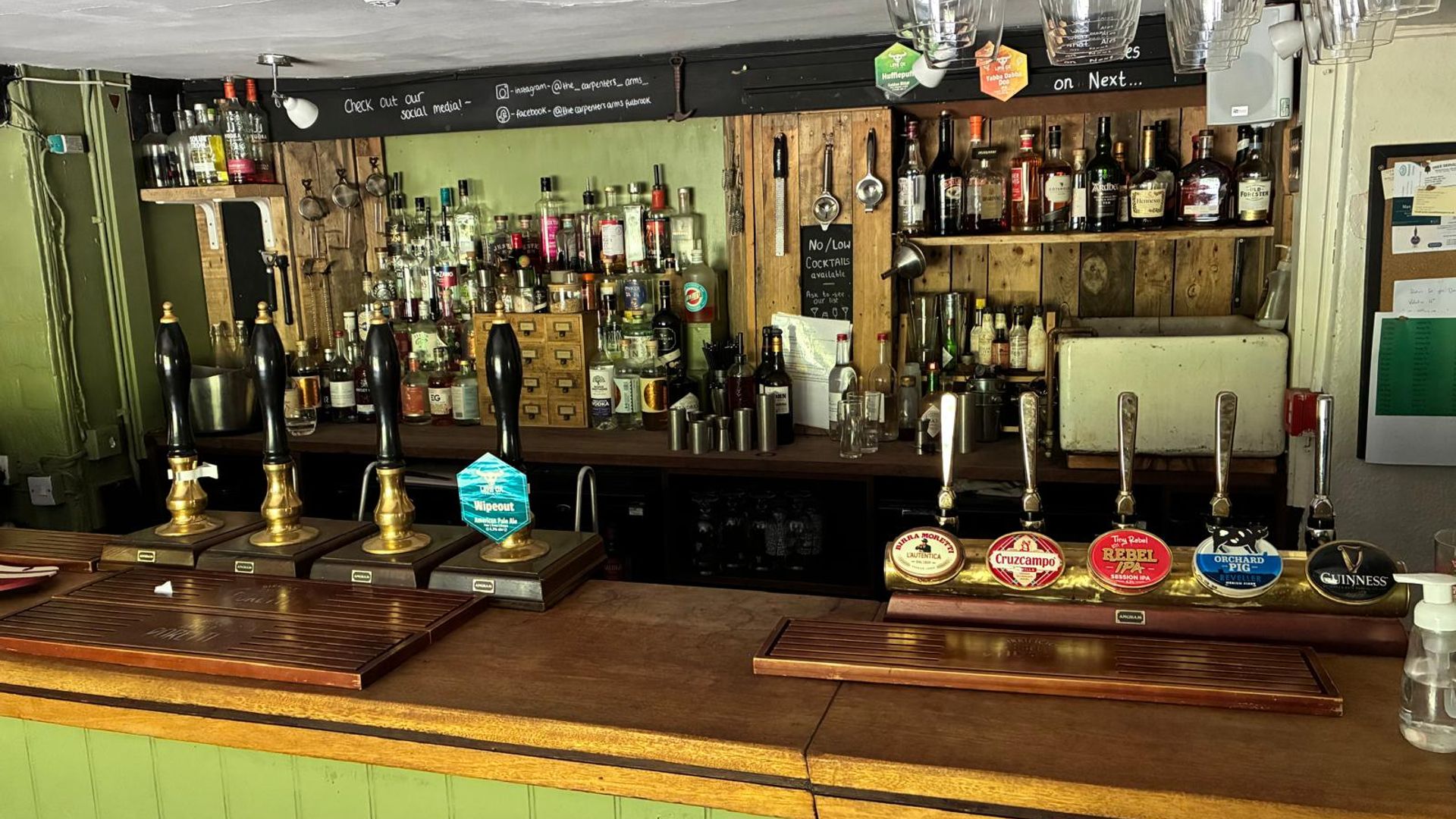 Carpenters Arms