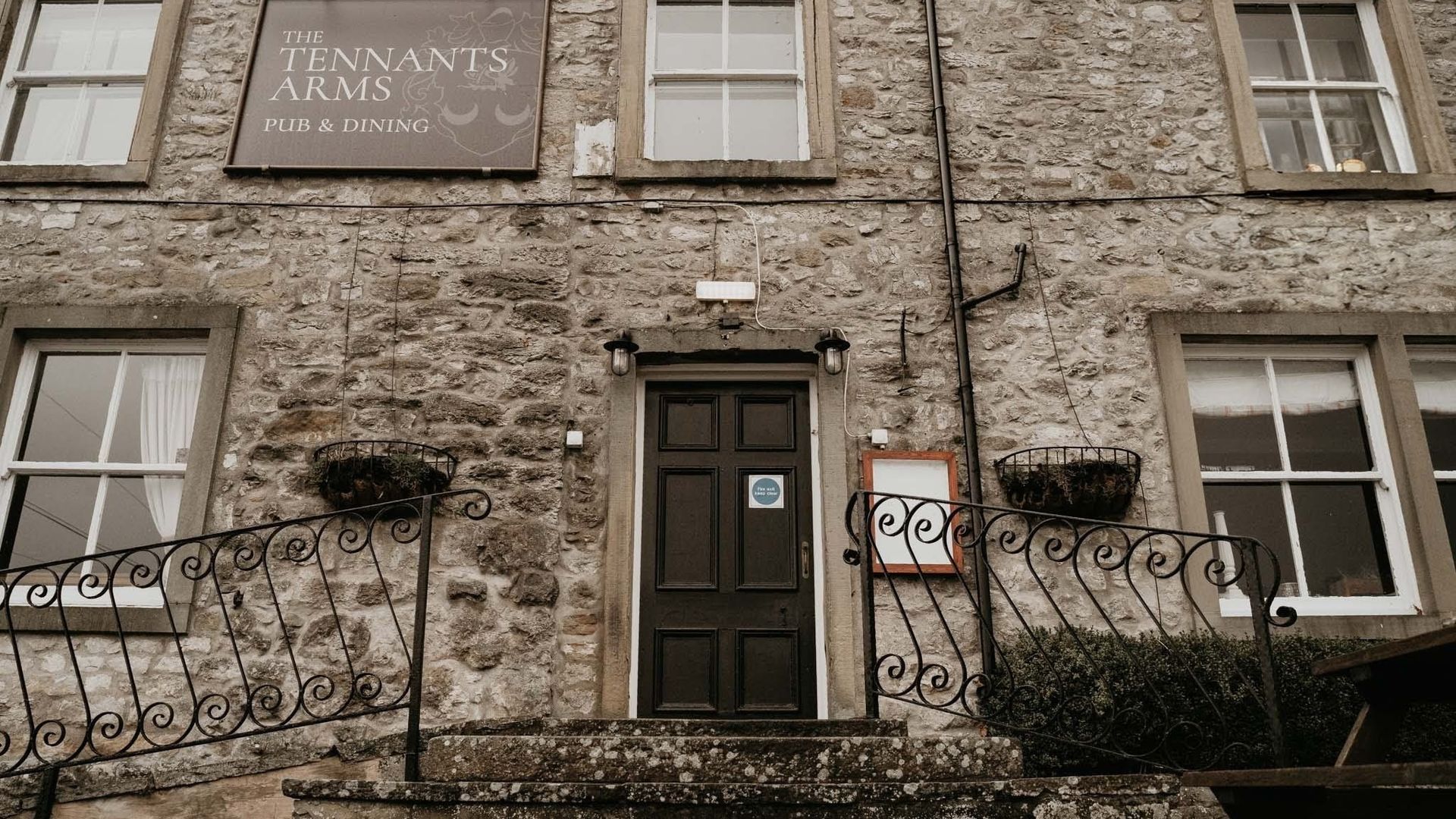 Tennants Arms Hotel