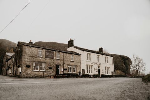 Tennants Arms Hotel