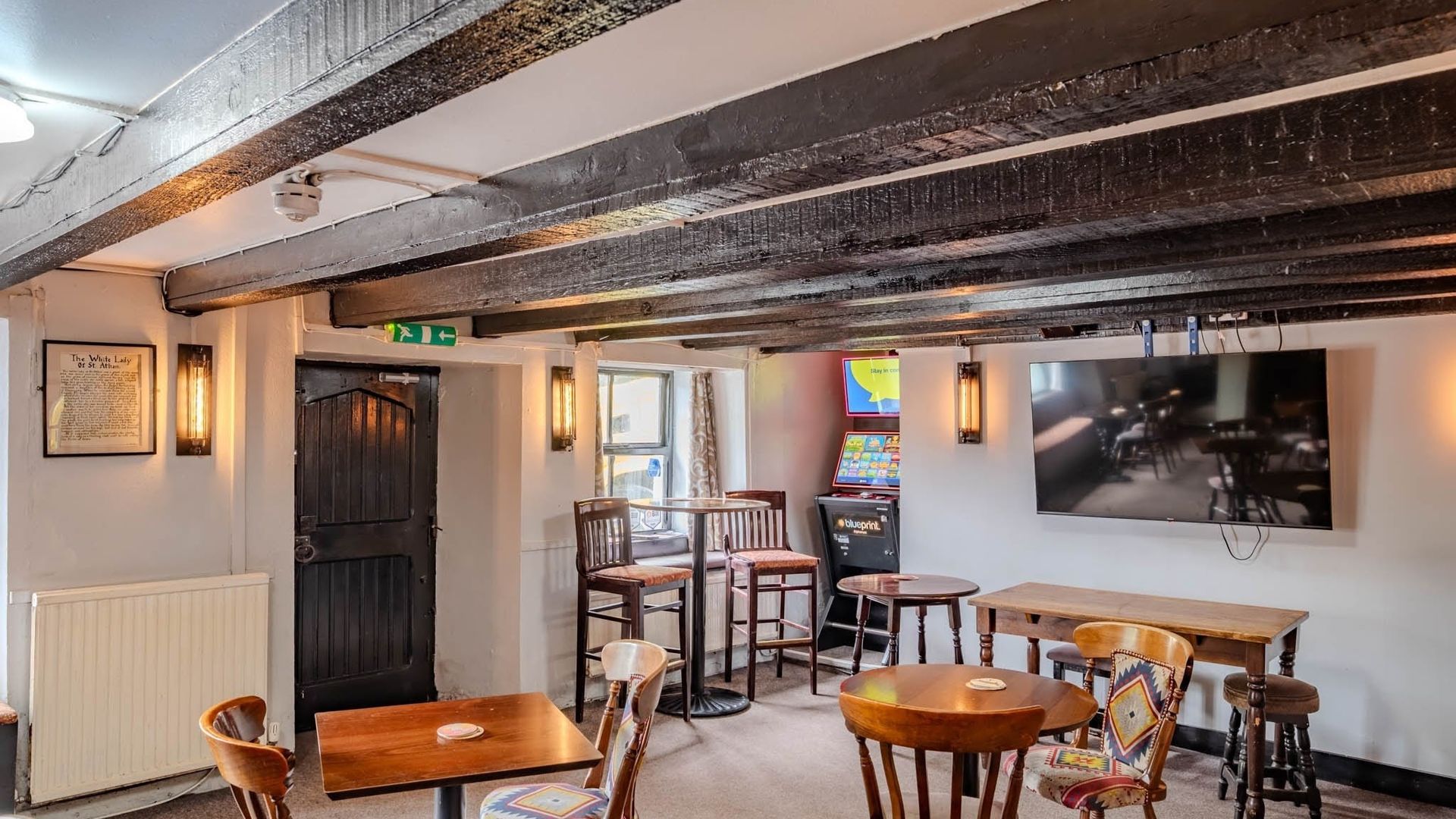 Three Horseshoes