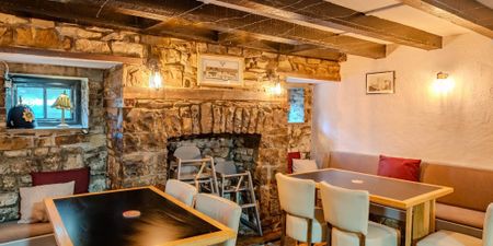 Three Horseshoes