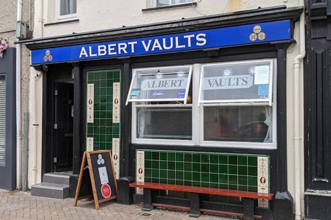 Albert Vaults