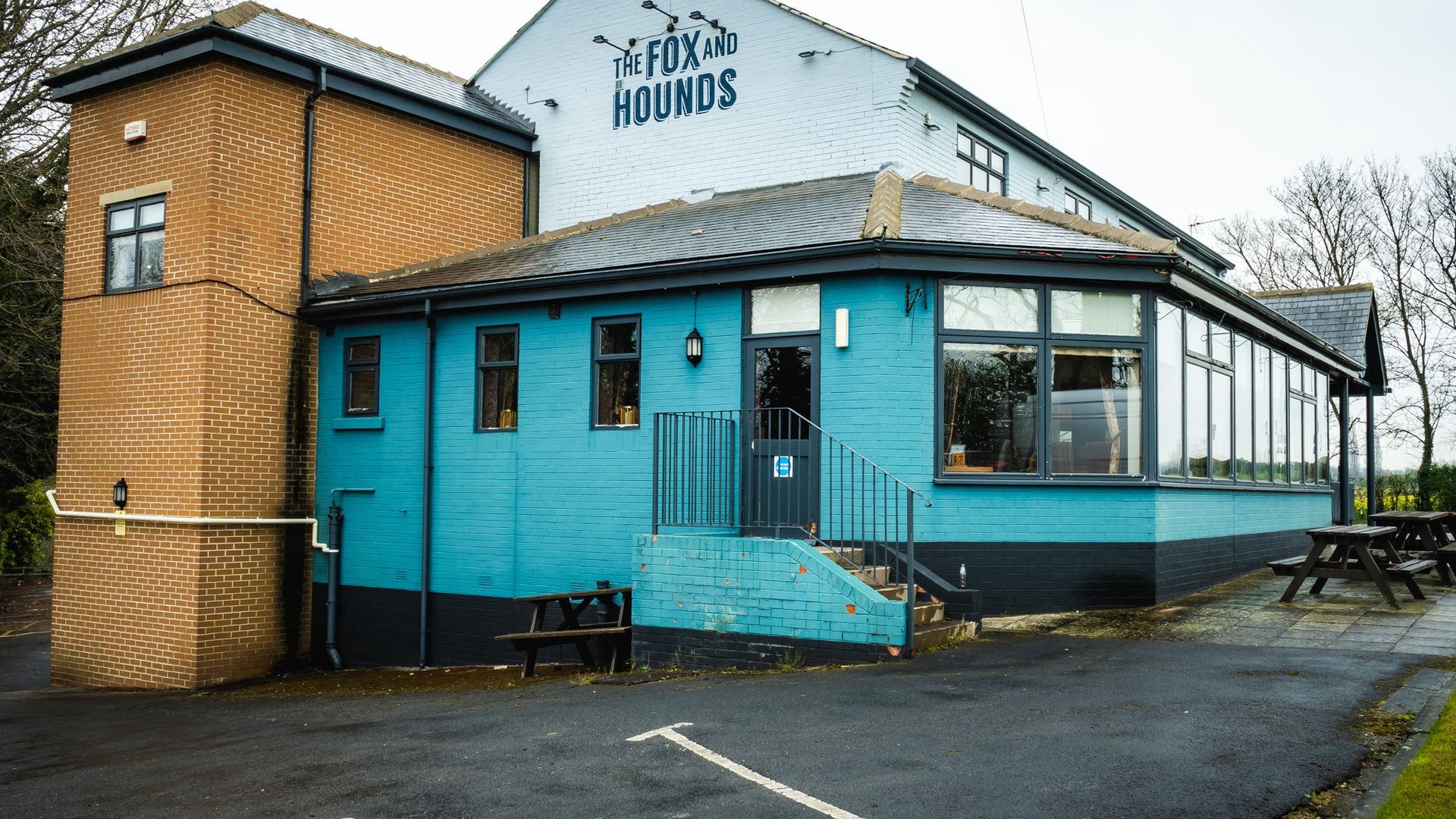 Fox & Hounds