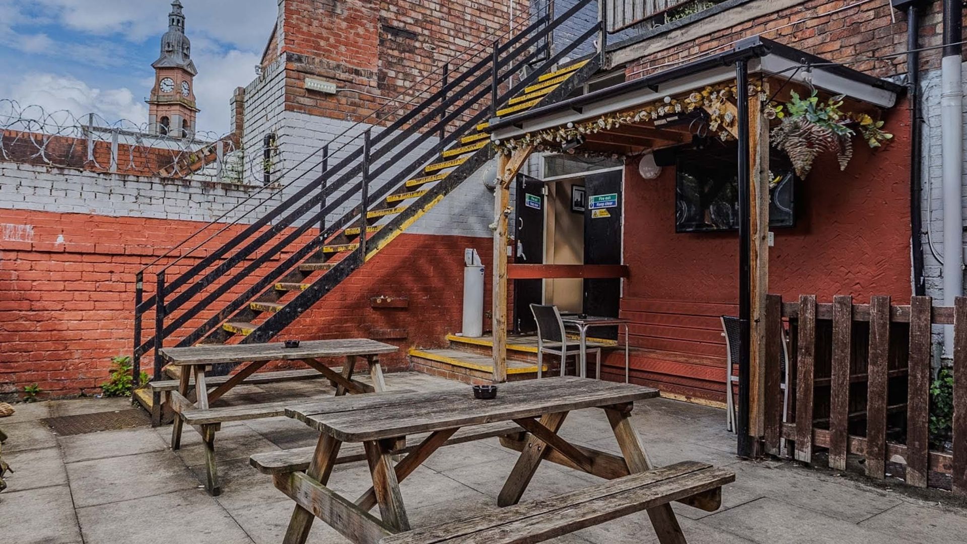 Royal Tavern