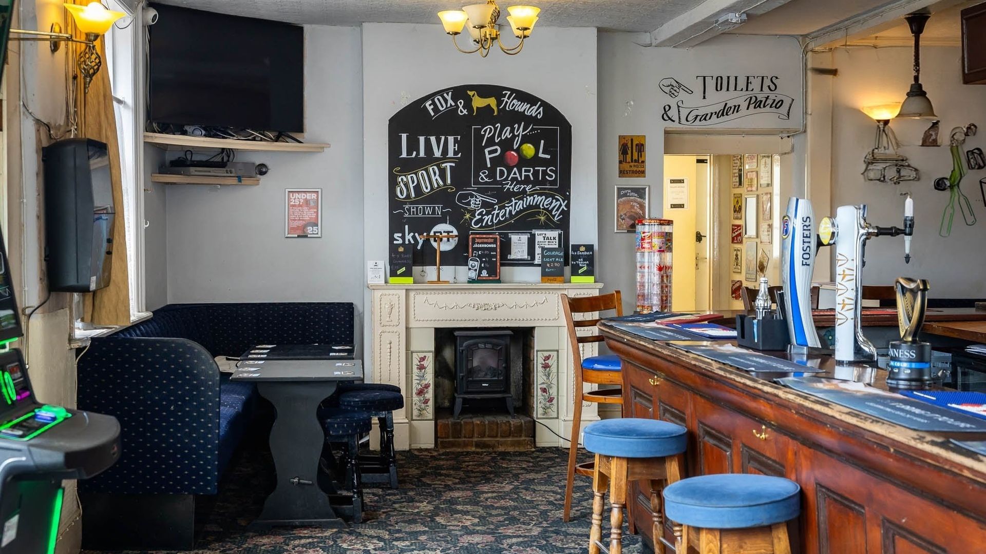 Fox & Hounds