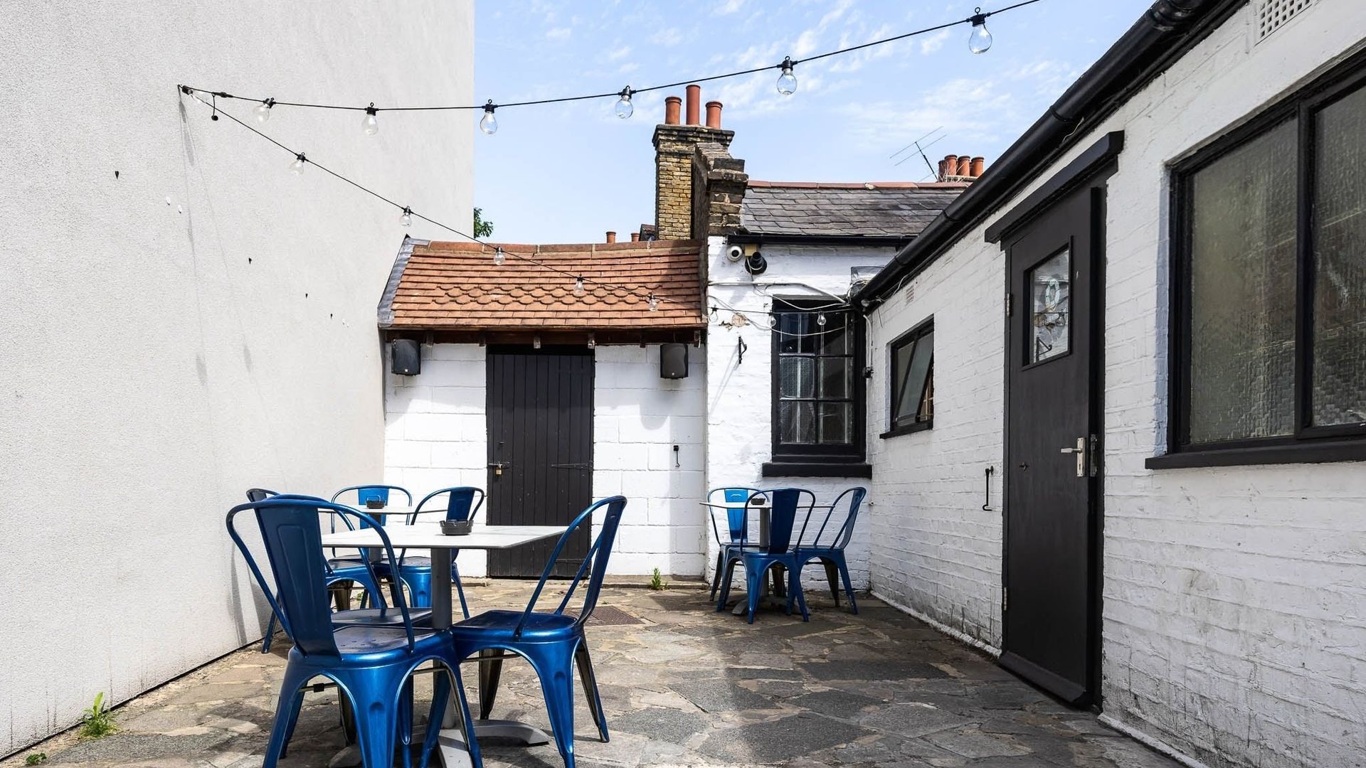 Fox & Hounds