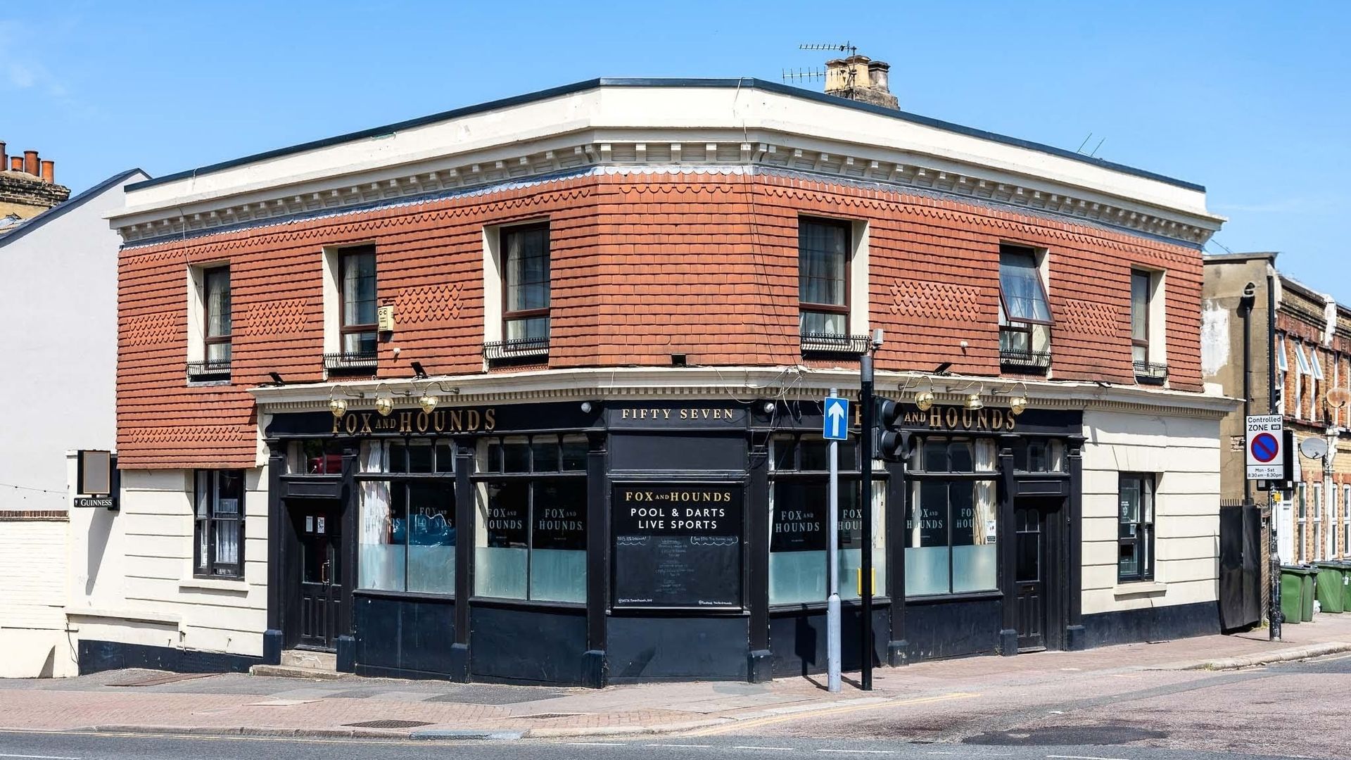 Fox & Hounds