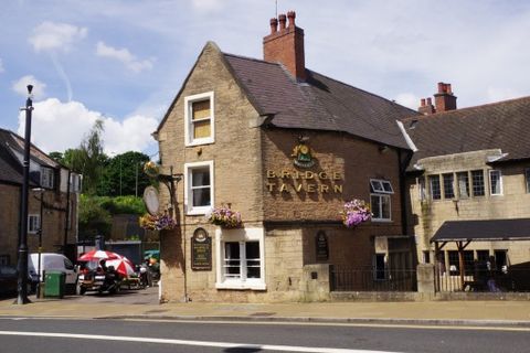 Bridge Tavern
