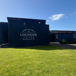 Lochside Tavern