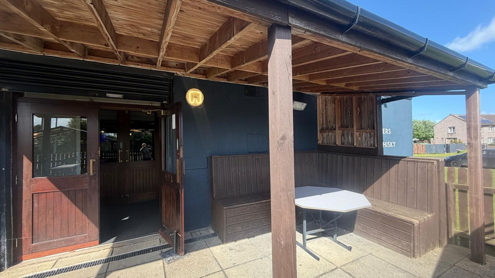 Lochside Tavern