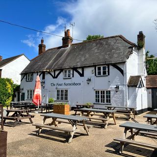 Four Horseshoes