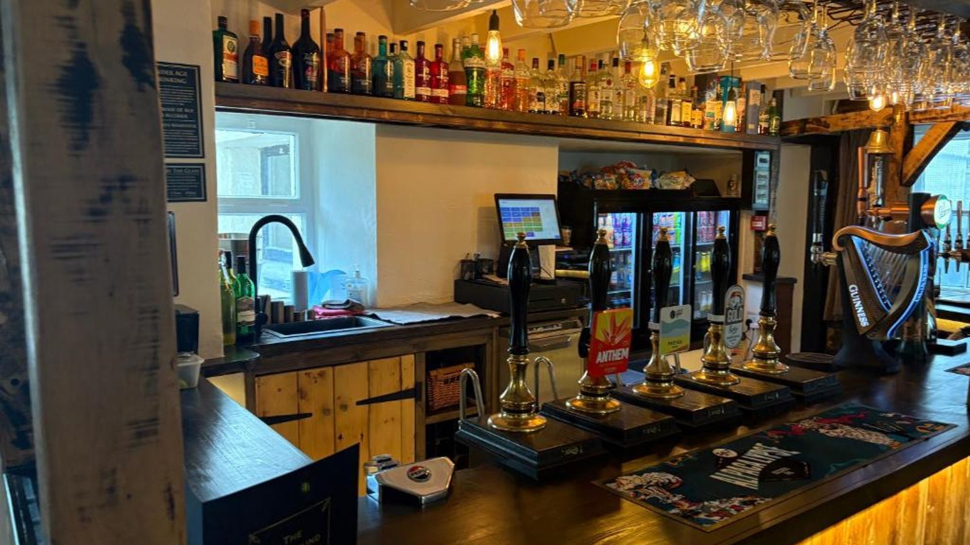 Greyhound Inn