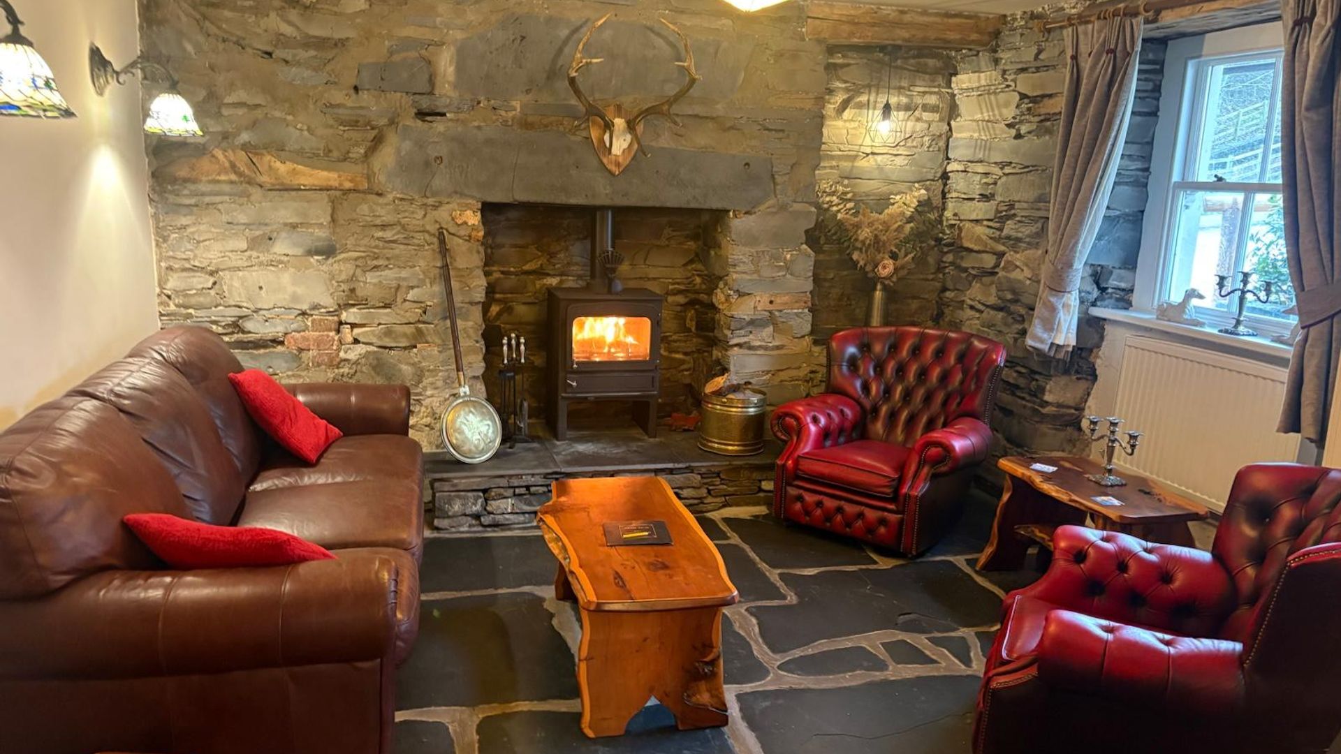 Greyhound Inn