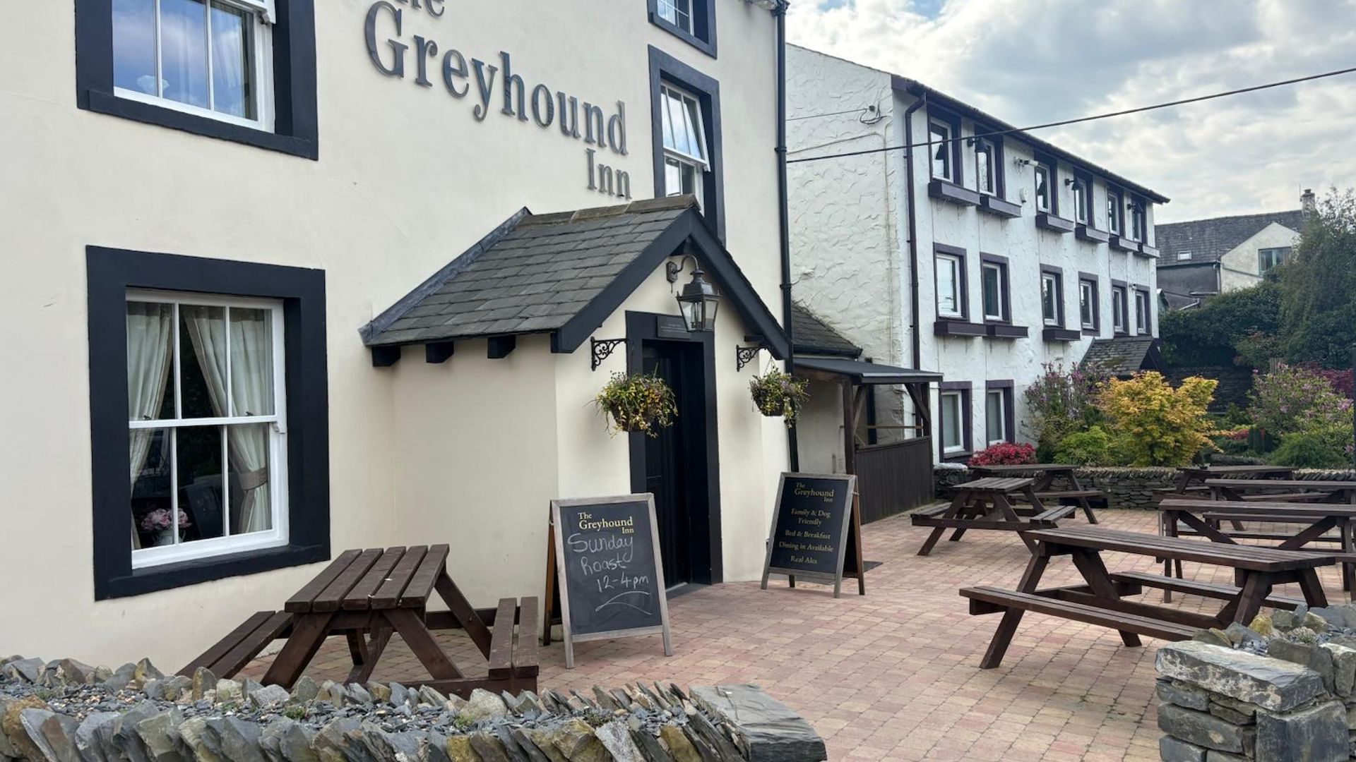 Greyhound Inn