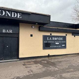 La Ronde Bar
