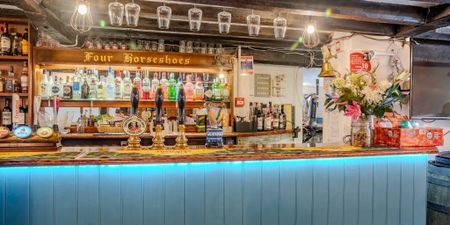 Four Horseshoes