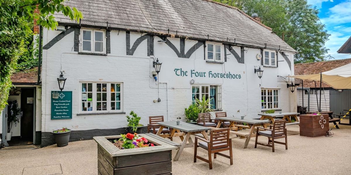 Four Horseshoes