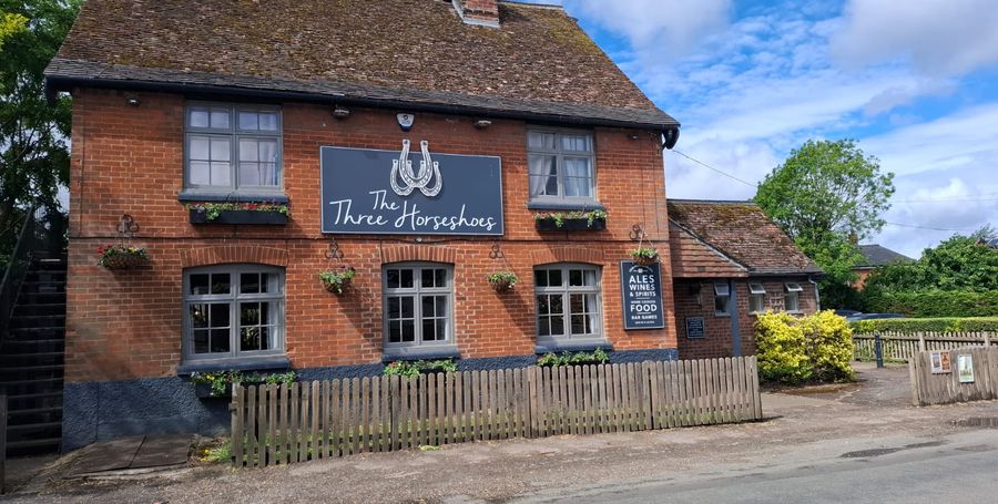 Three Horseshoes