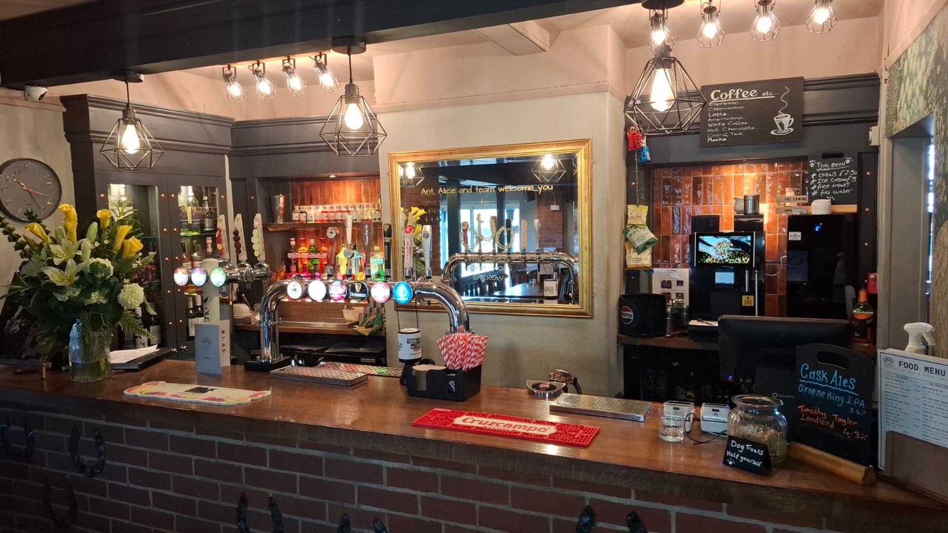 Three Horseshoes