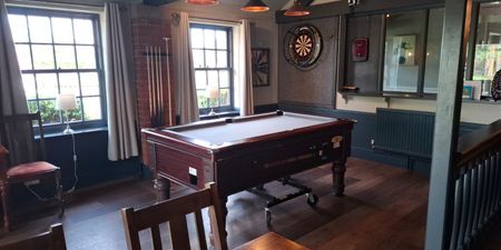 Three Horseshoes