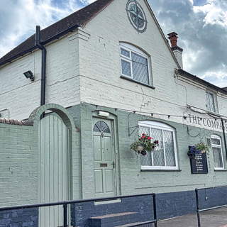 Compasses Inn