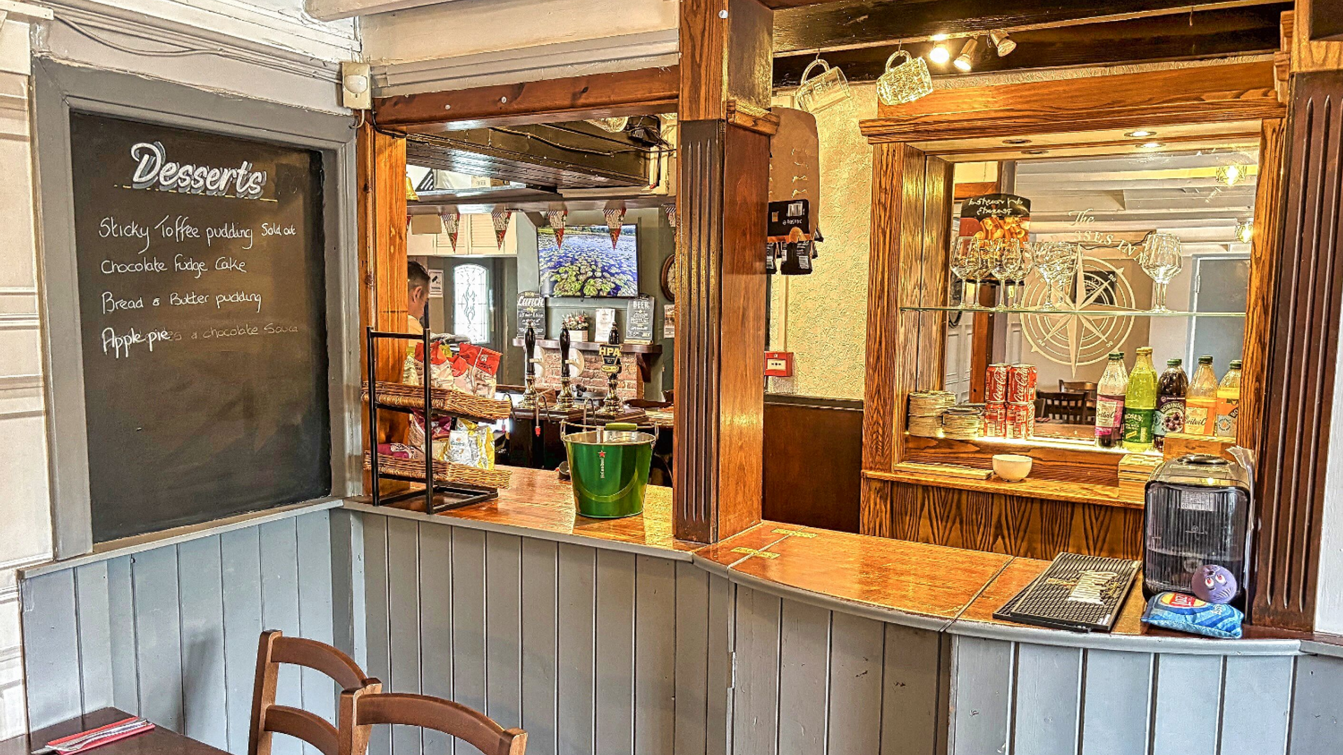 Compasses Inn