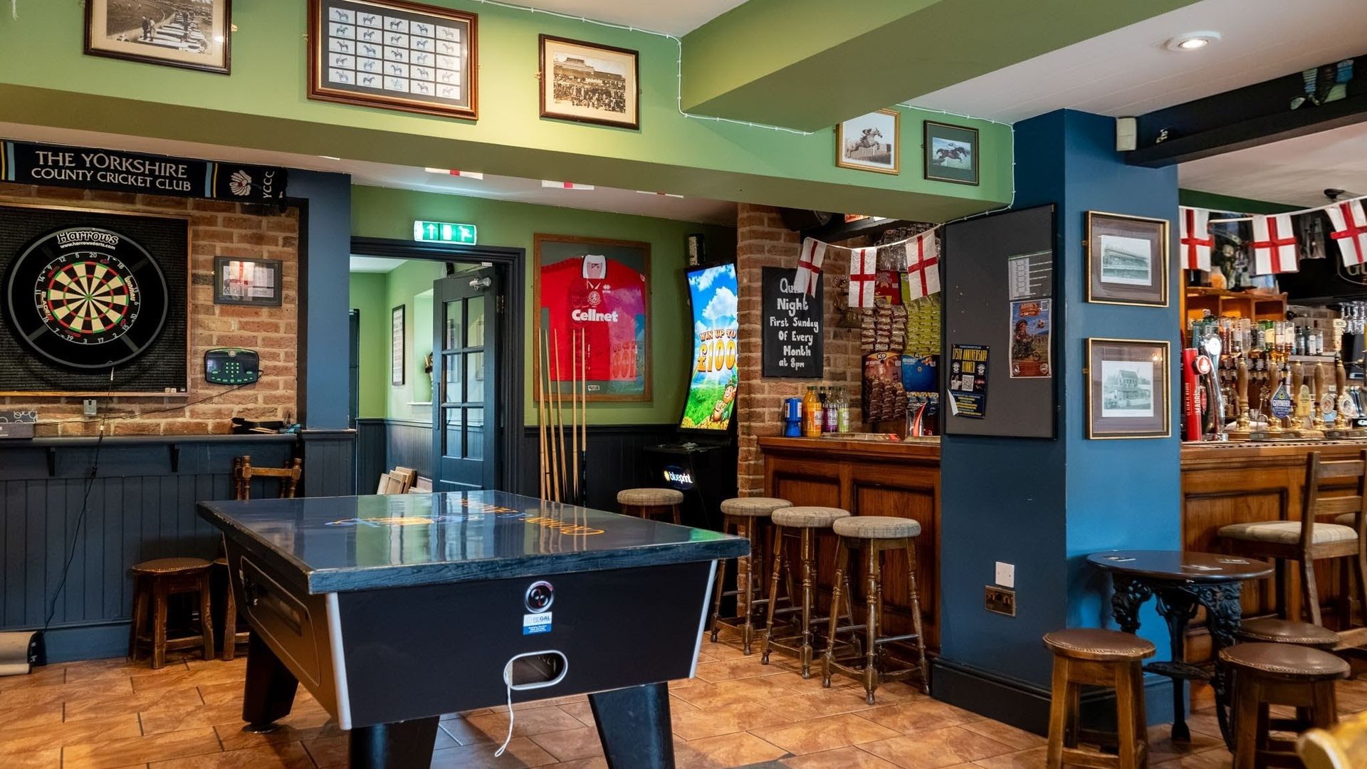 Crown And Anchor