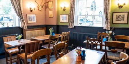 Crown And Anchor