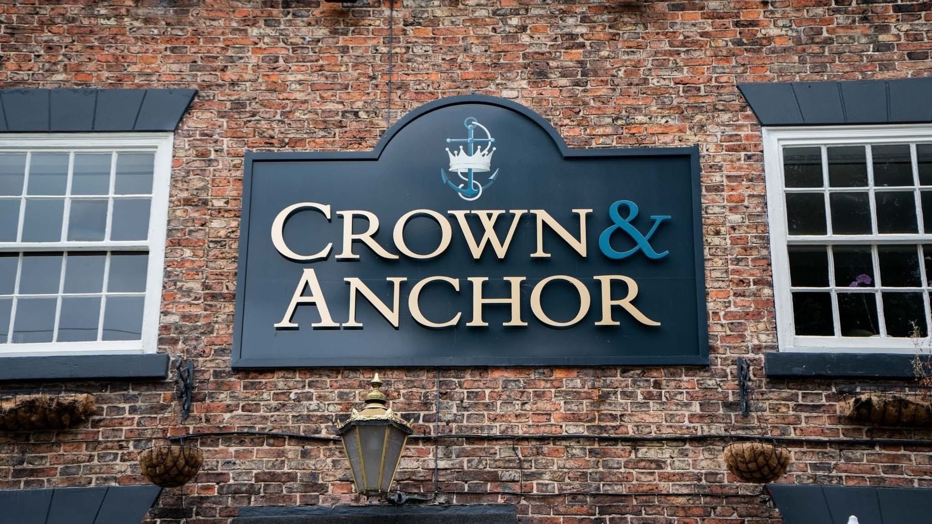 Crown And Anchor