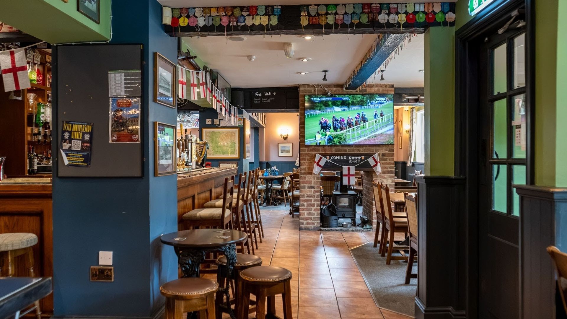 Crown And Anchor