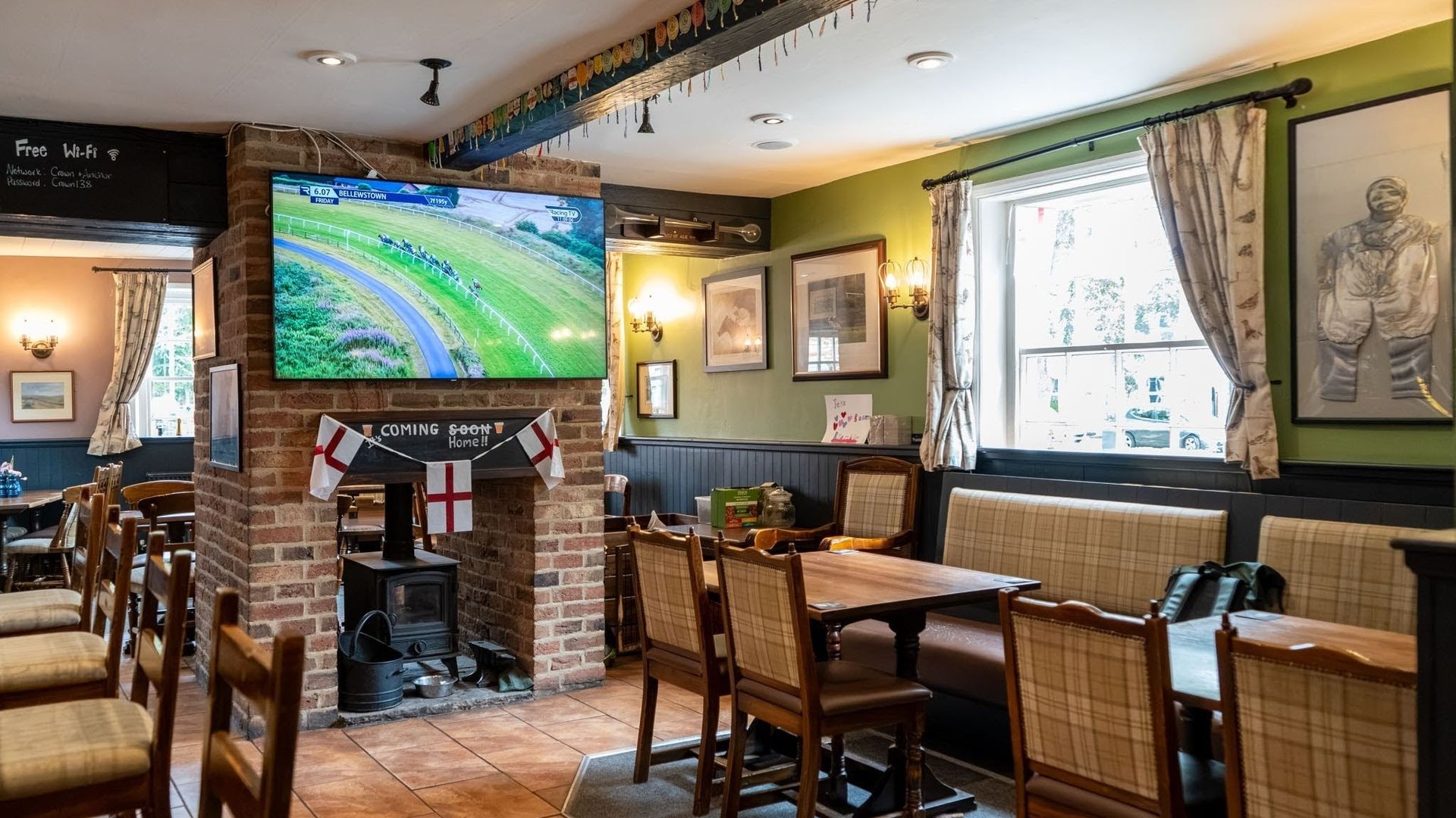 Crown And Anchor