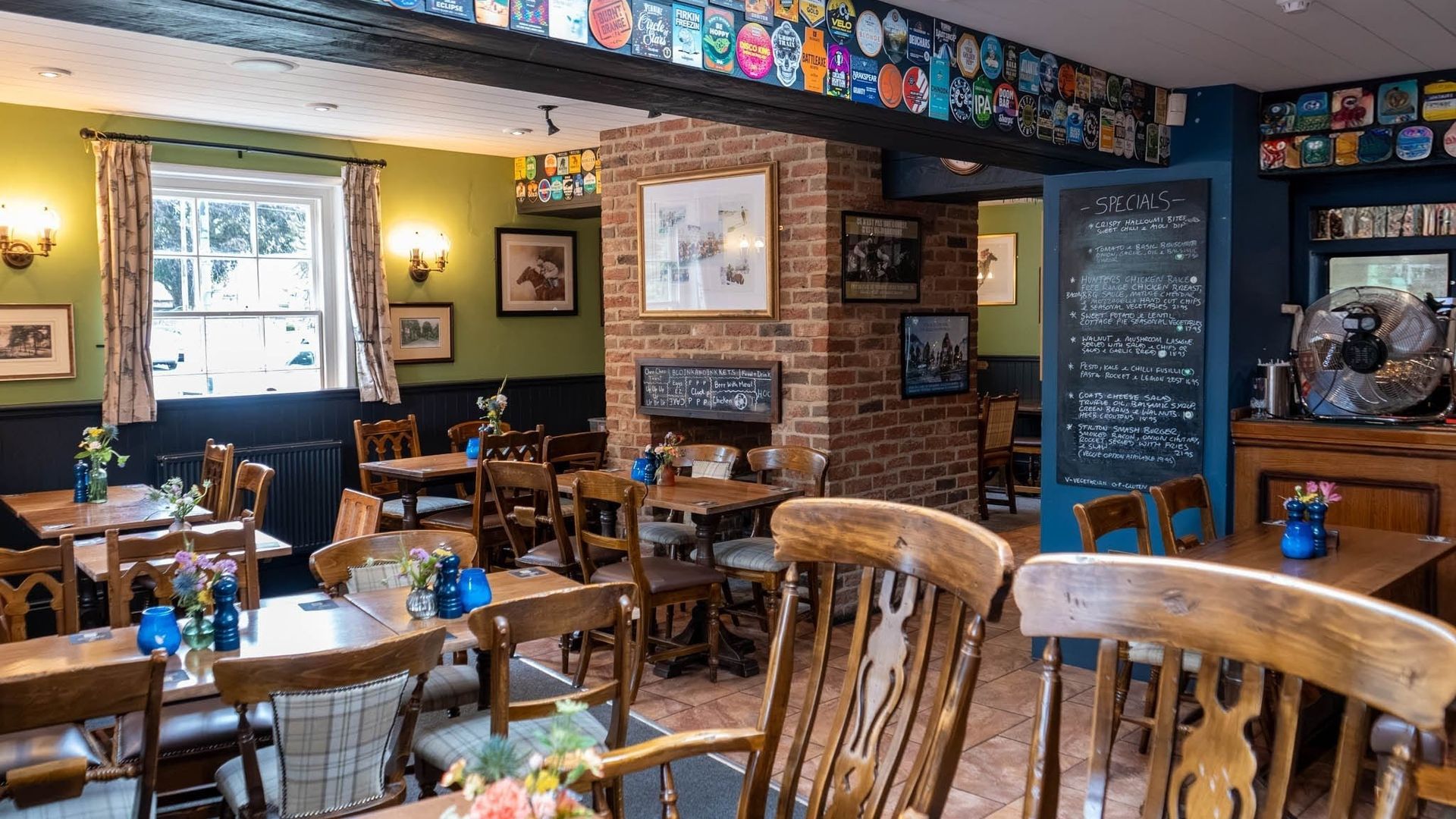Crown And Anchor