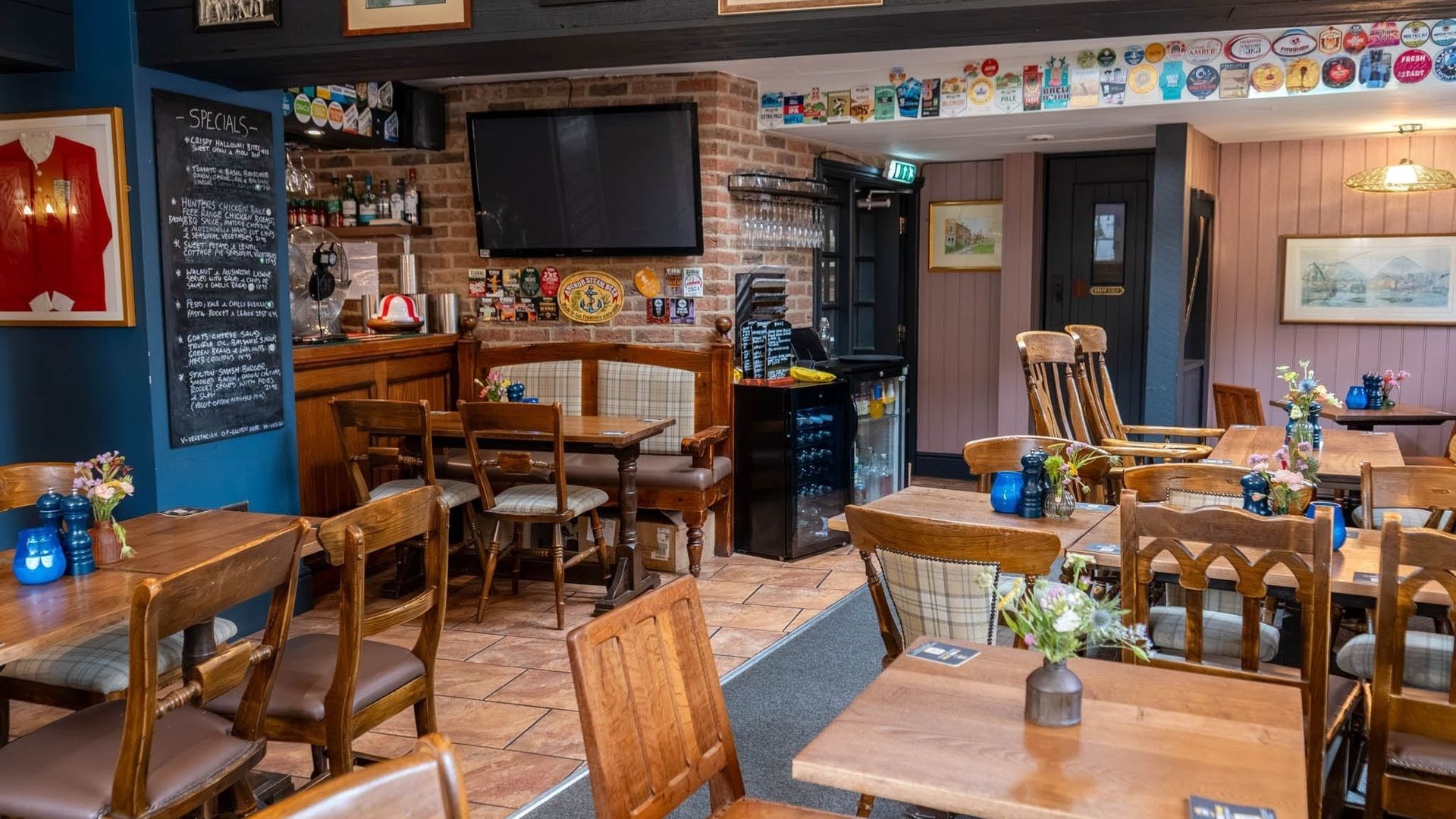Crown And Anchor
