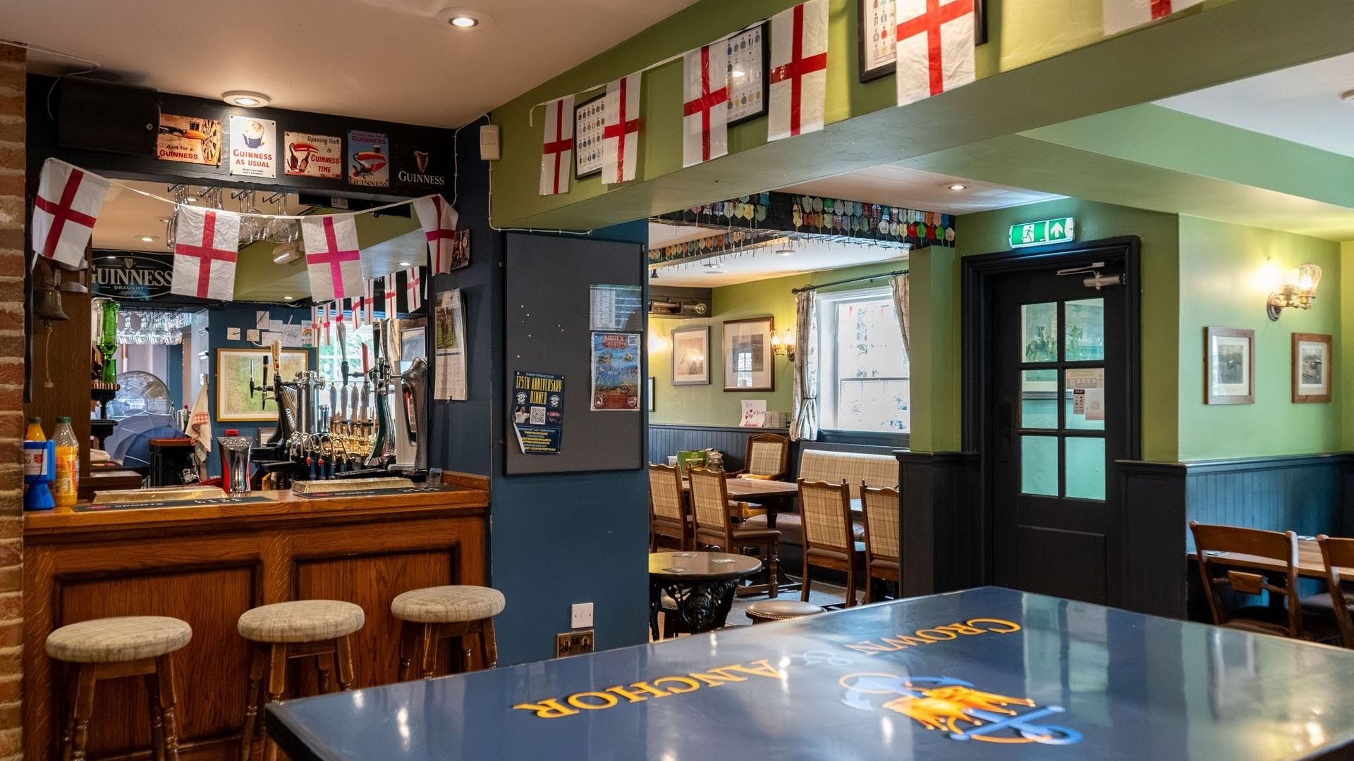 Crown And Anchor