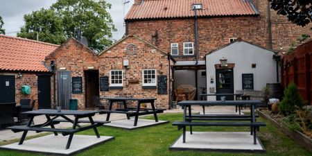 Crown And Anchor